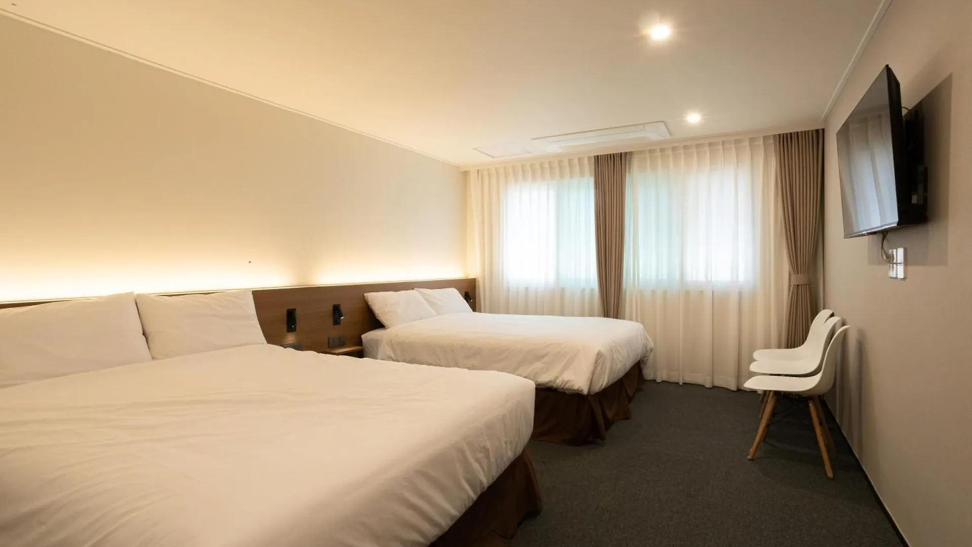 Maple Mansion Hongdae 호텔 서울특별시 0*,  대한민국